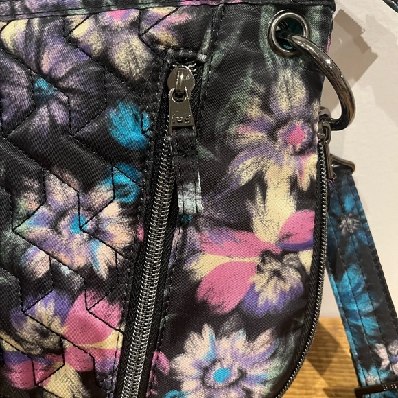 LUG QUILTED PURSE w/ long shoulder strap and small strap Women small crossbody - Picture 3 of 8